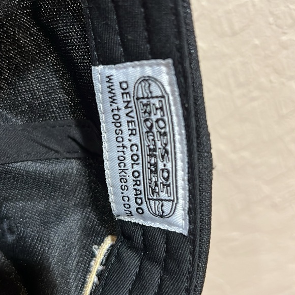 Like New College Football Club Colorado Buffaloes Black & Gold Baseball Cap! - Picture 7 of 8